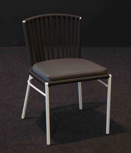 Silla Habana pintada blanca encordada poliéster negro con asiento tapizado
