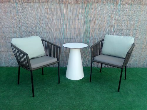 Sillón Habana poliester verde con mesita balconera